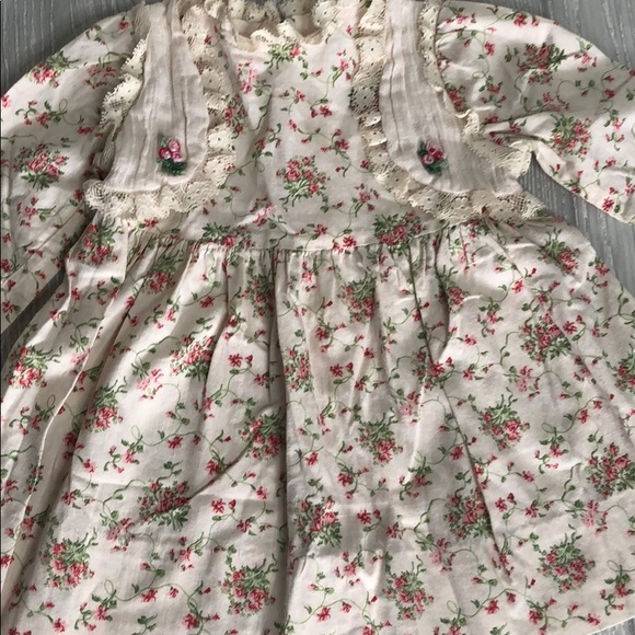 Vintage Dress Peaches and Cream Lace - Picture 2 of 4